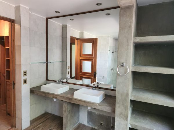 Casa Estilo Chileno En Condominio Buena Ubicacion Pirque $1.600.000 C 2844900854 - Imagen 2